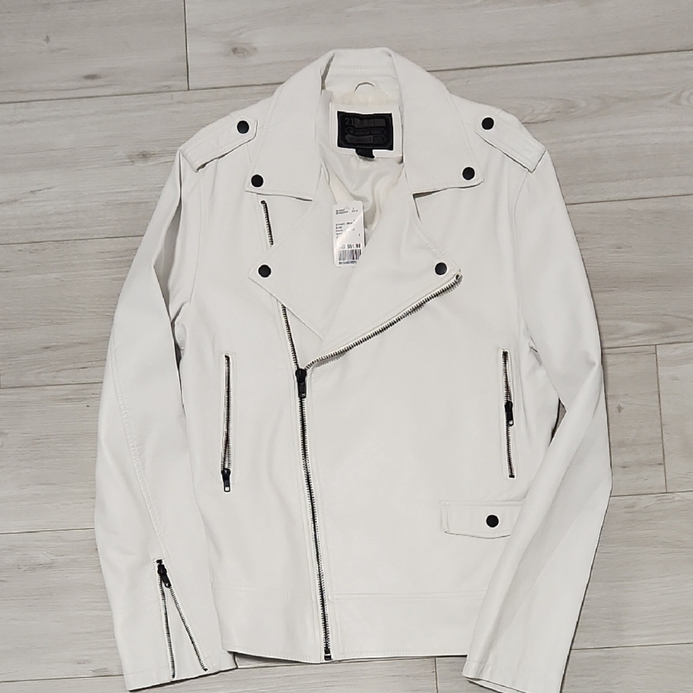 21men White Jacket with Black Accents